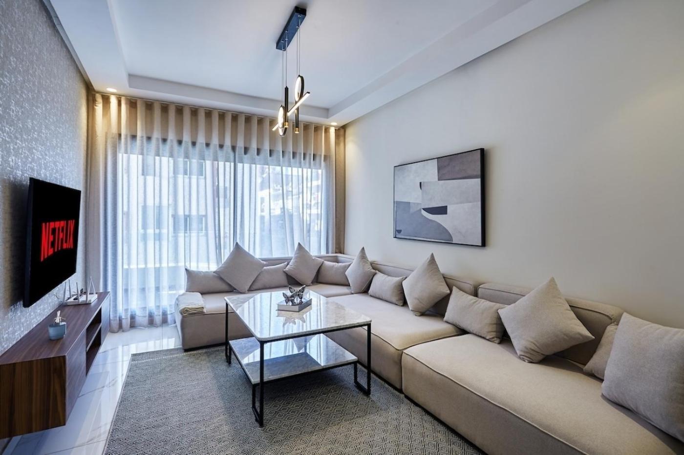 Your Home Away From Home 2 Bed Flat With Parking 카사블랑카 외부 사진